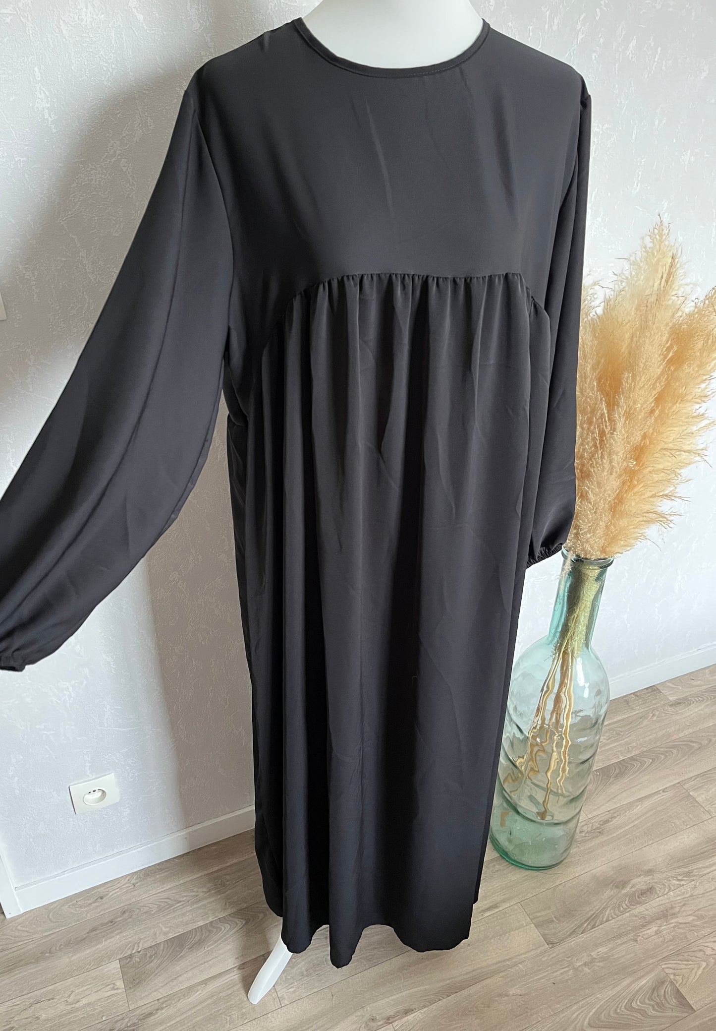 Abaya Alya Soie de Médine Noir