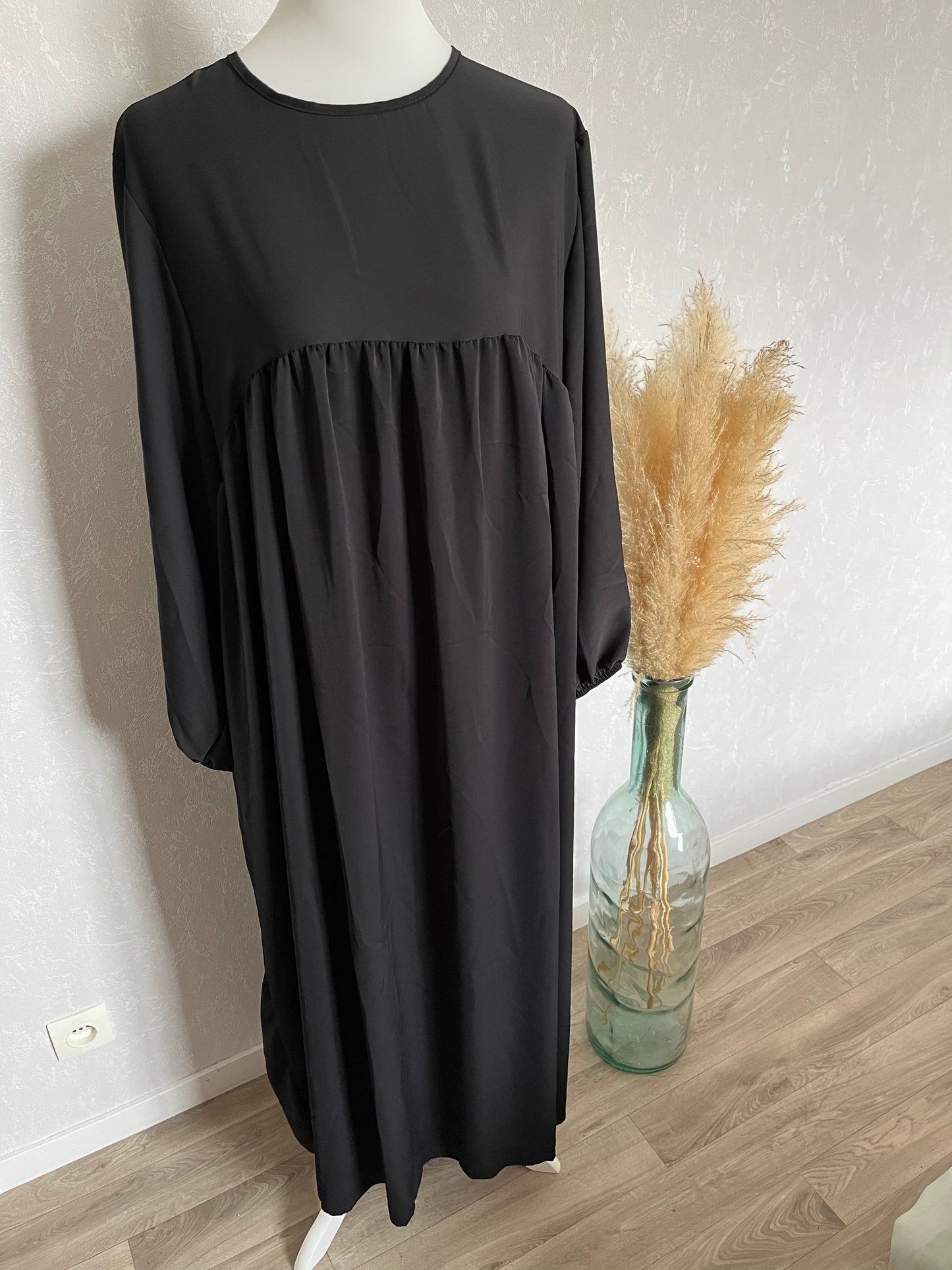 Abaya Alya Soie de Médine Noir